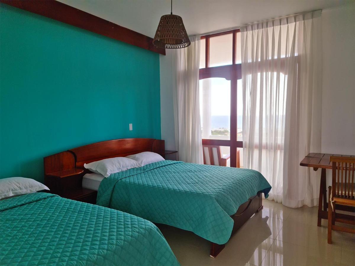 La Colina Hotel ลอสโอร์กานอส ภายนอก รูปภาพ