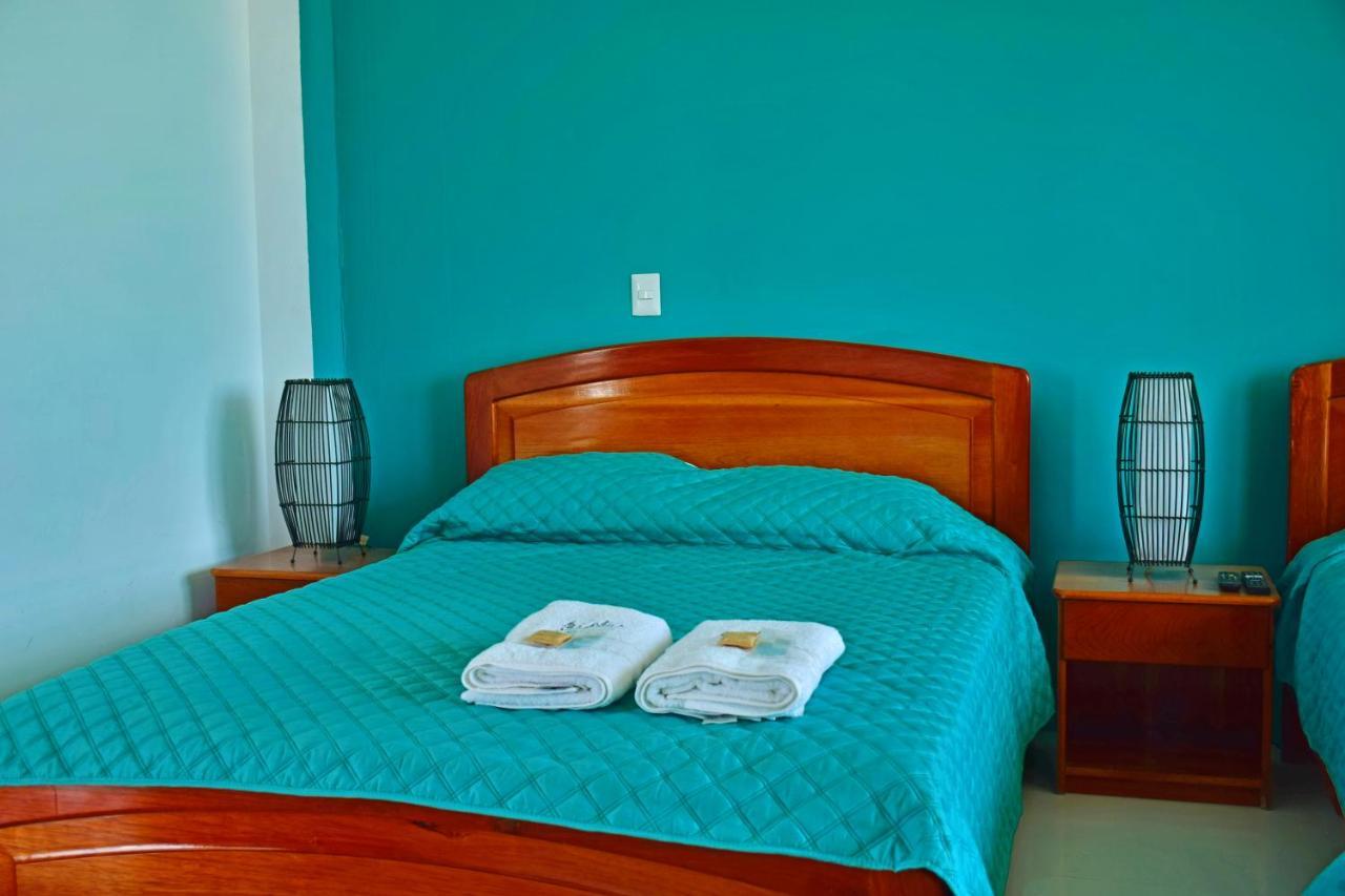 La Colina Hotel ลอสโอร์กานอส ภายนอก รูปภาพ