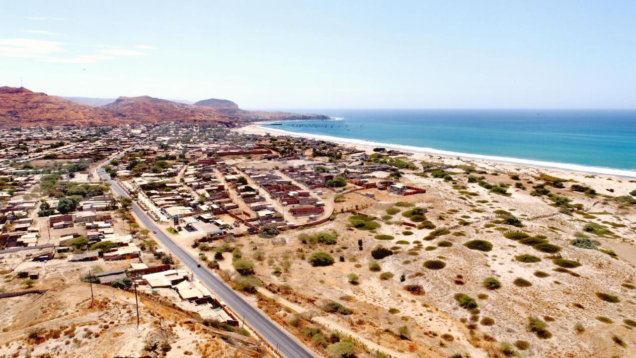 La Colina Hotel ลอสโอร์กานอส ภายนอก รูปภาพ