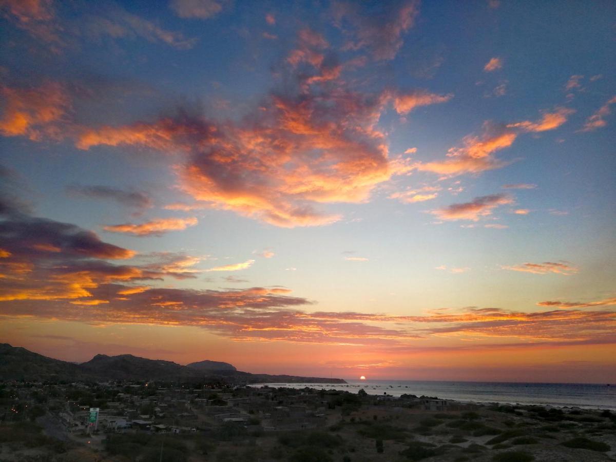 La Colina Hotel ลอสโอร์กานอส ภายนอก รูปภาพ